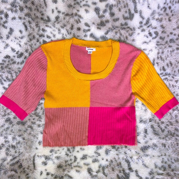 Garage Crop Top - Picture 2 of 6